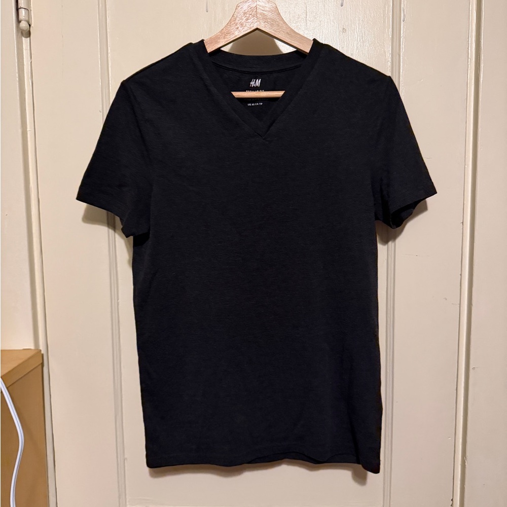 H&M Classic Black V-Neck Tee
